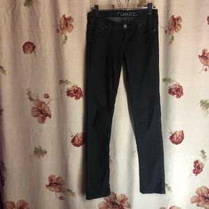 Rue 21 dark jeans size 1/2 long